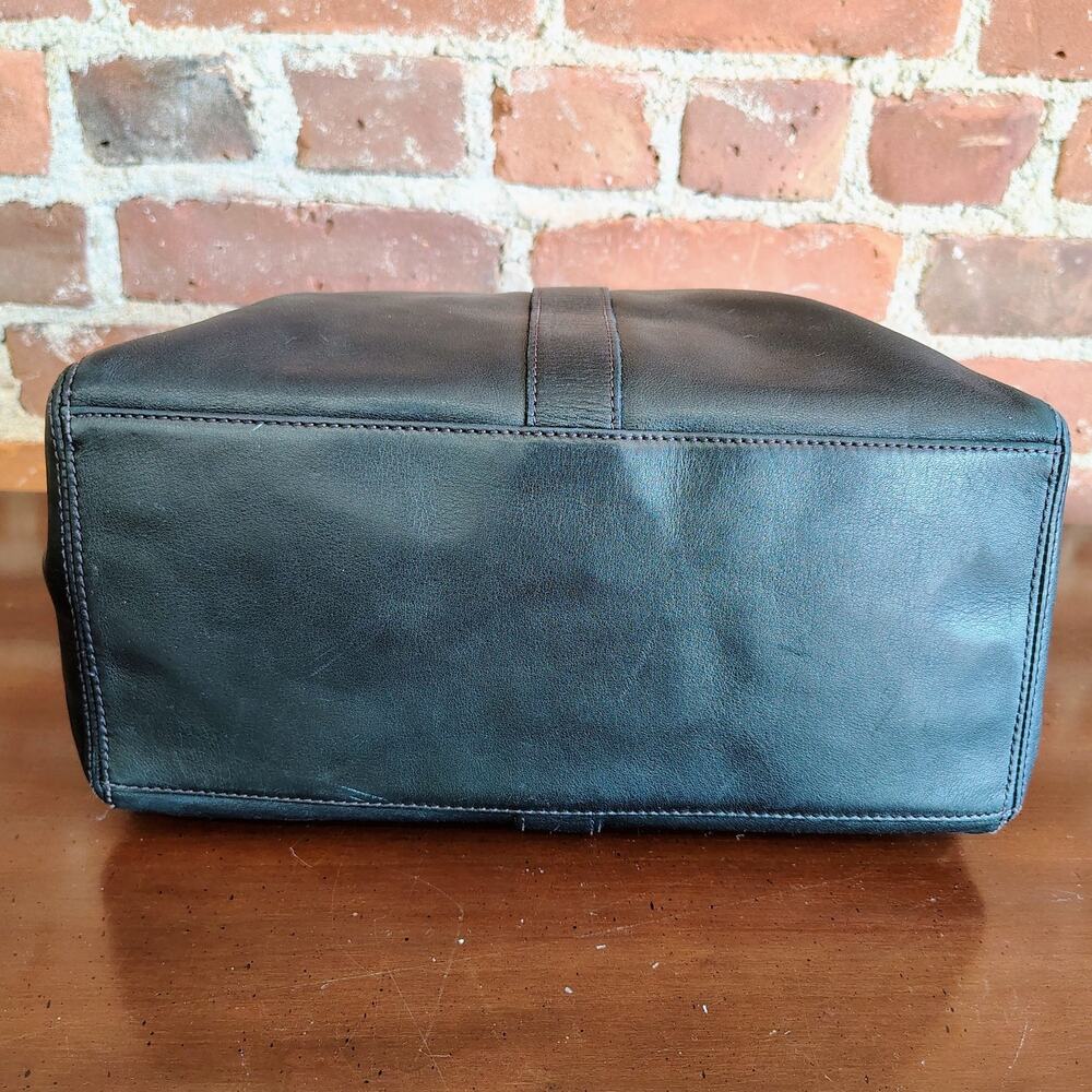 Chanel Vintage 1997 Dark Brown CC Turnlock Leather Tote Serial 5782846 - Picture 8 of 14